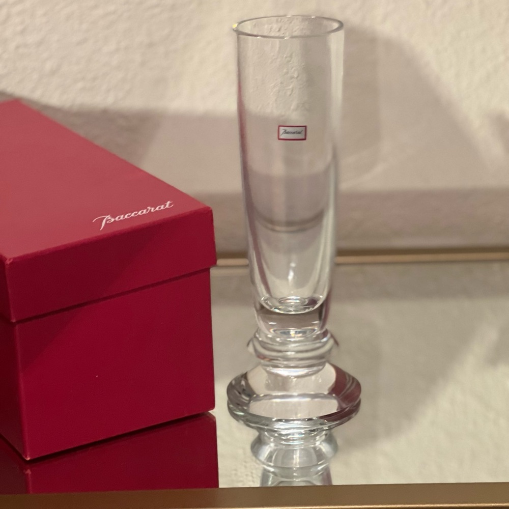 Baccarat fine crystal vintage mint bud vase